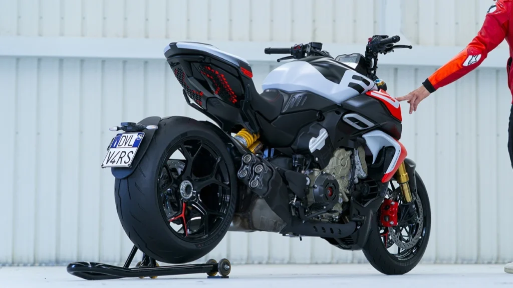 Ducati Diavel V4 RS